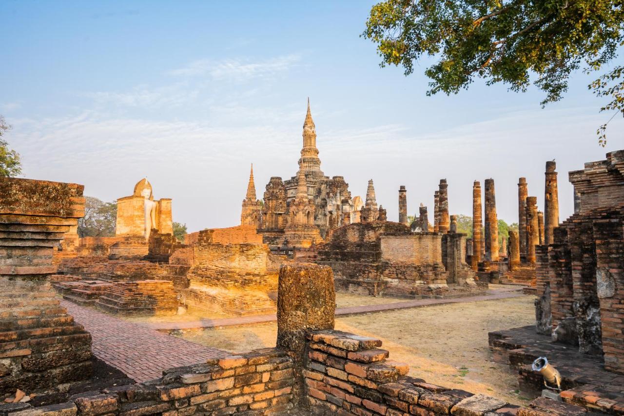 Le Charme Sukhothai Historical Park Екстериор снимка