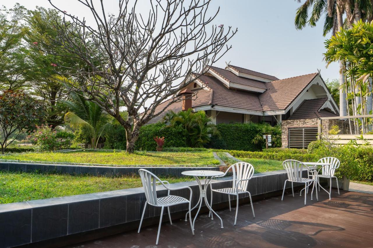 Le Charme Sukhothai Historical Park Екстериор снимка